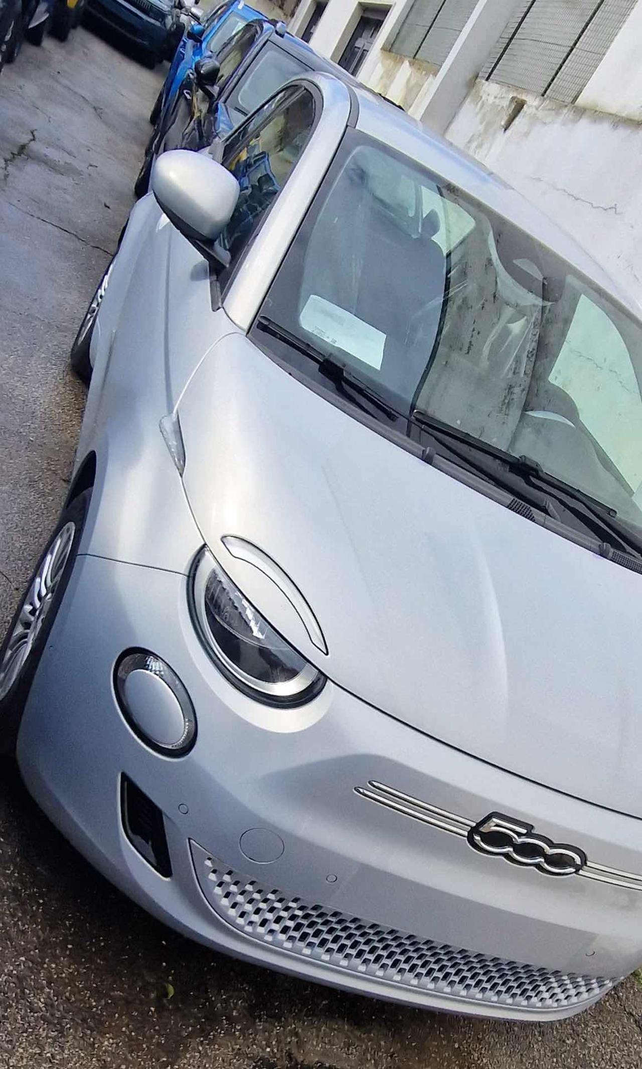 FIAT 500e 320 Berlina + Pack Tech 42kw - 6