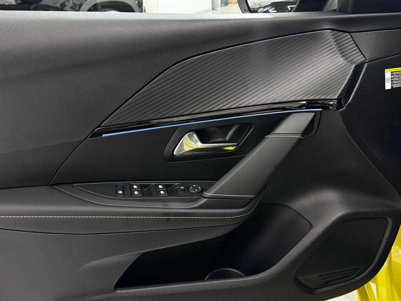 PEUGEOT 208 GT Hybrid 145 e-DCS6 - 10