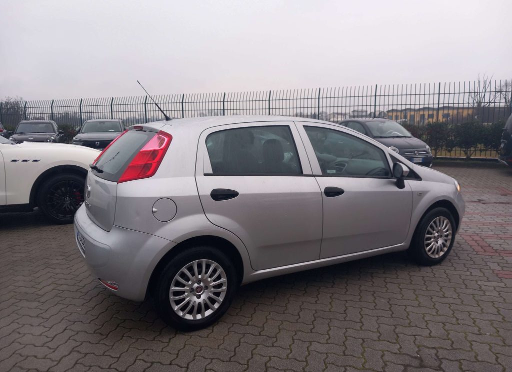 FIAT Punto 1.2 Lounge E6 - 4