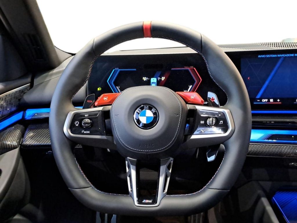 BMW M5 Touring Aut. - 10