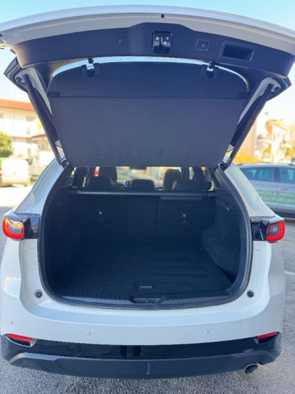 MAZDA CX-5 2.2L Skyactiv-D 184 CV aut. AWD Homura - 6