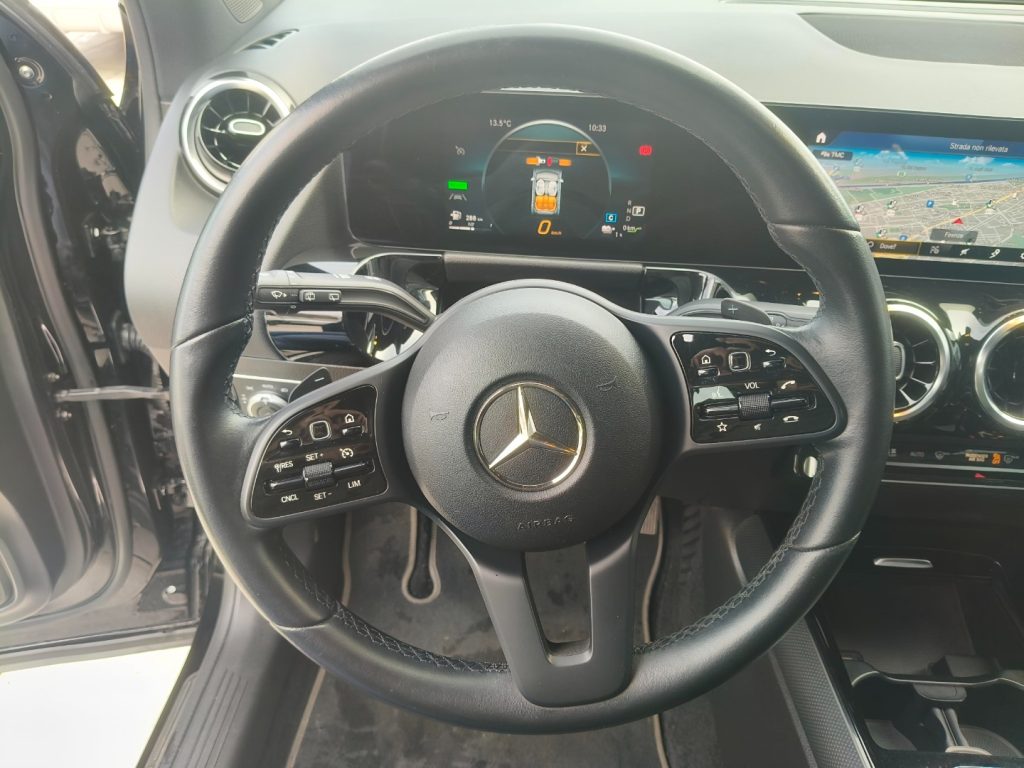 MERCEDES-BENZ GLA 250 e EQ-Power Automatic Plug-In Navigatore - 17