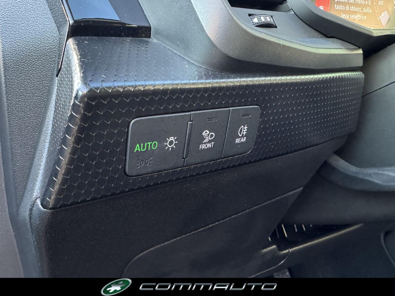 AUDI A1 30 TFSI S tronic Business - 12