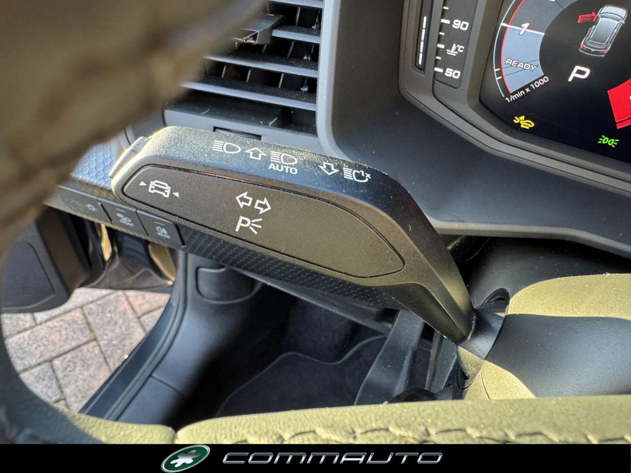 AUDI A1 30 TFSI S tronic Business - 15