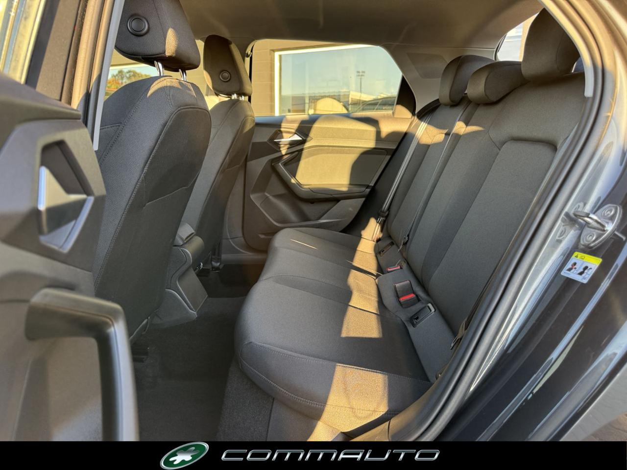 AUDI A1 30 TFSI S tronic Business - 29