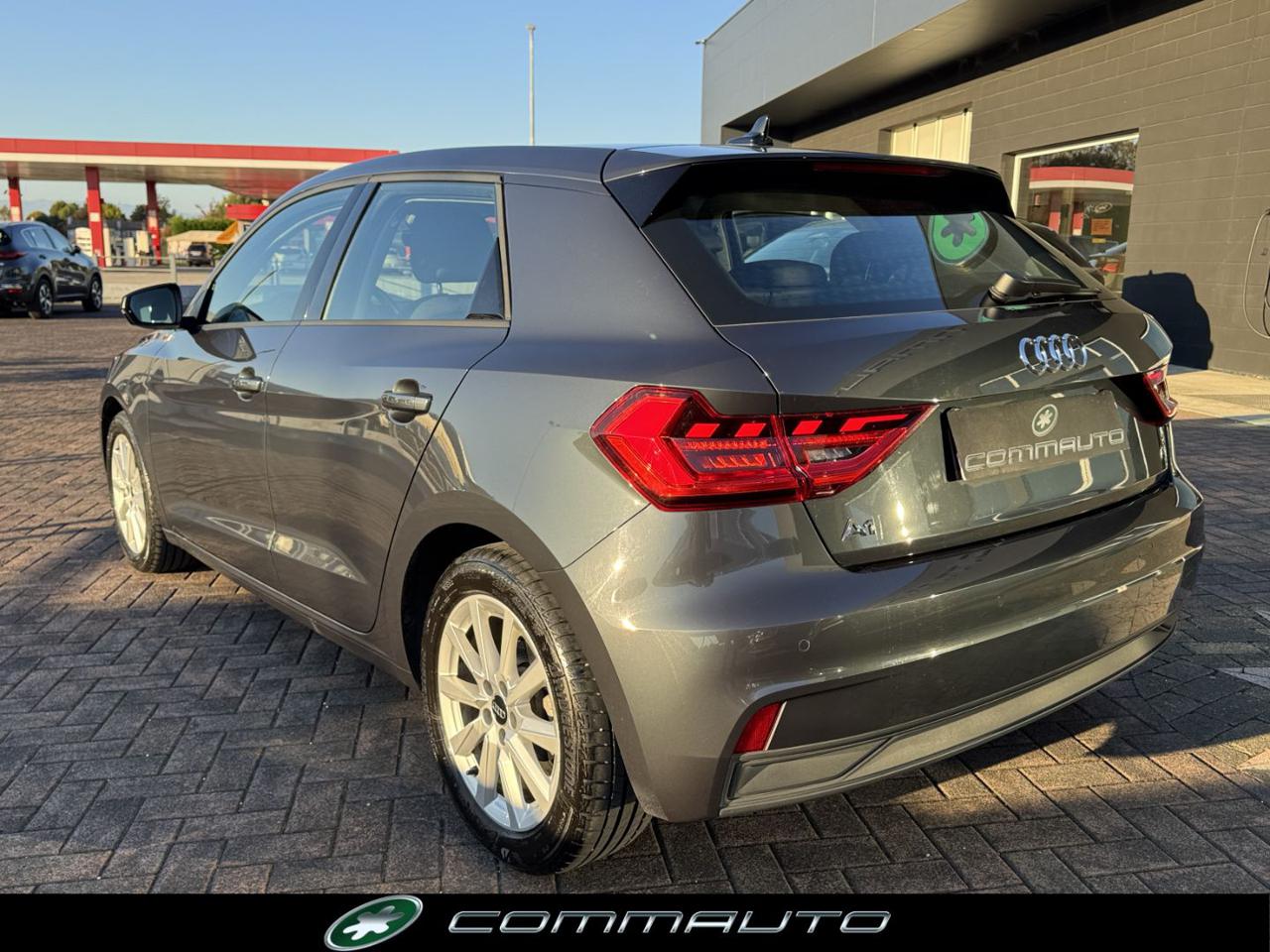 AUDI A1 30 TFSI S tronic Business - 7