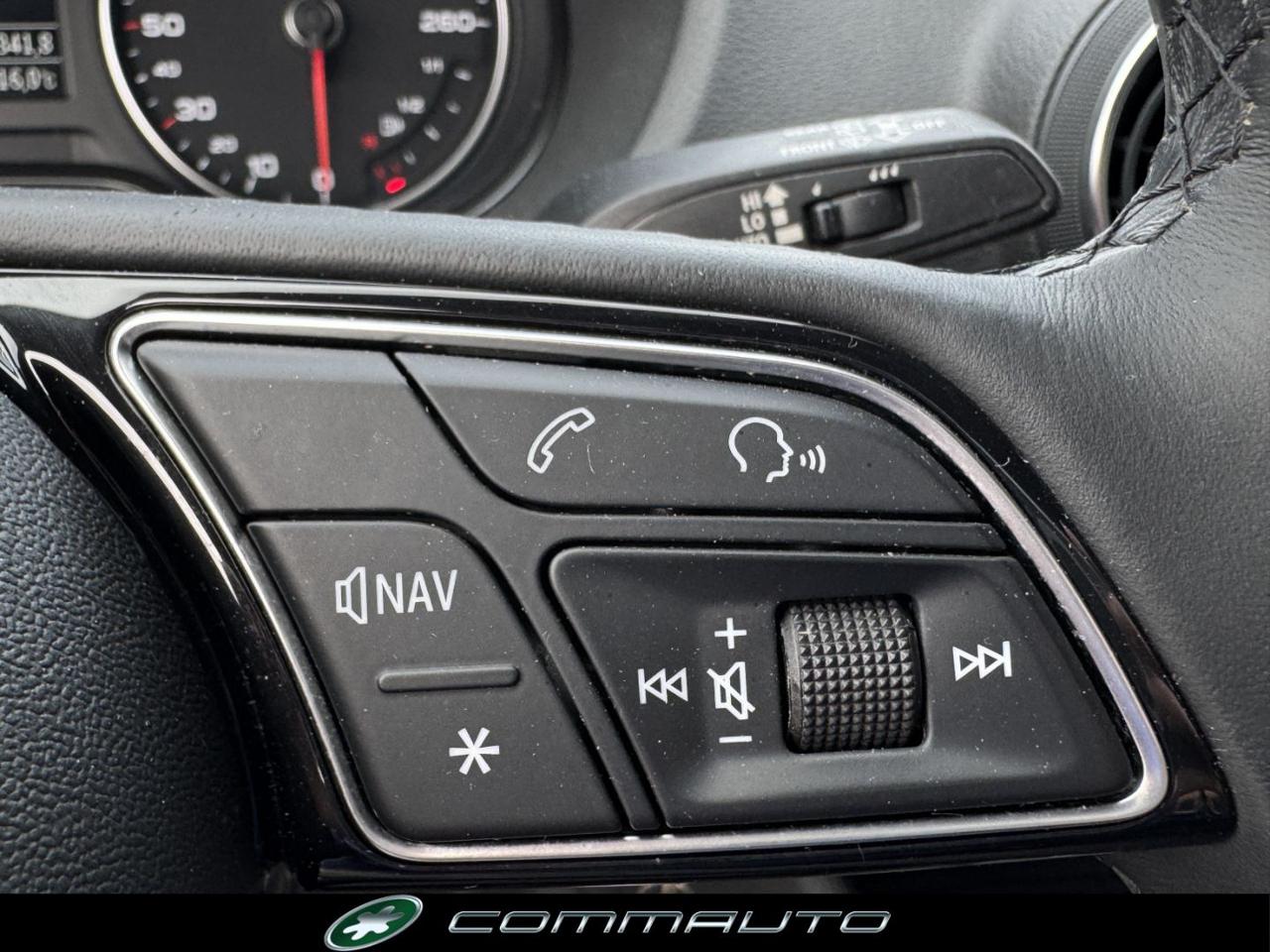 AUDI Q2 30 TDI S tronic Business - 19