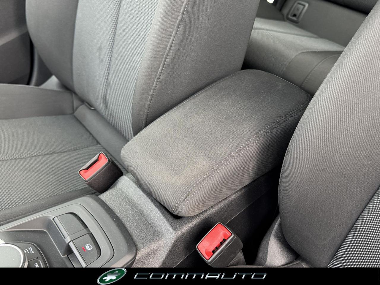 AUDI Q2 30 TDI S tronic Business - 24