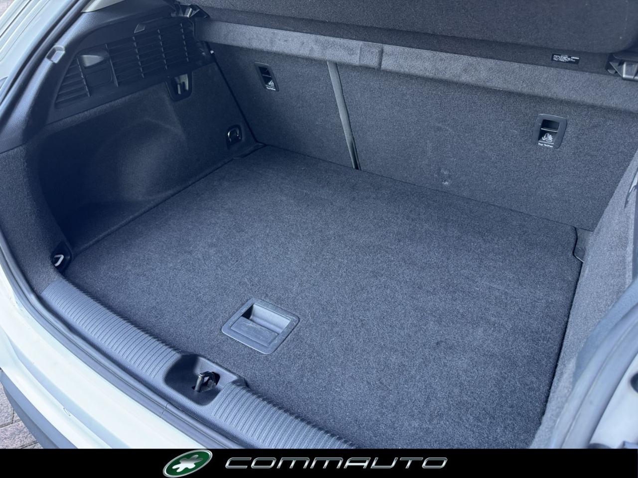 AUDI Q2 30 TDI S tronic Business - 27