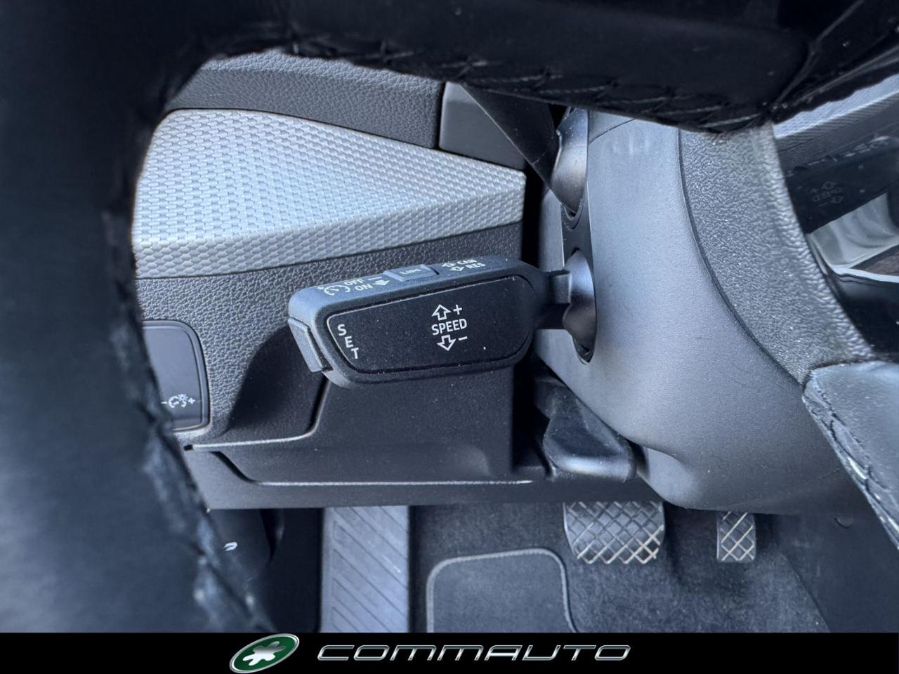 AUDI Q2 30 TDI S tronic Business - 21