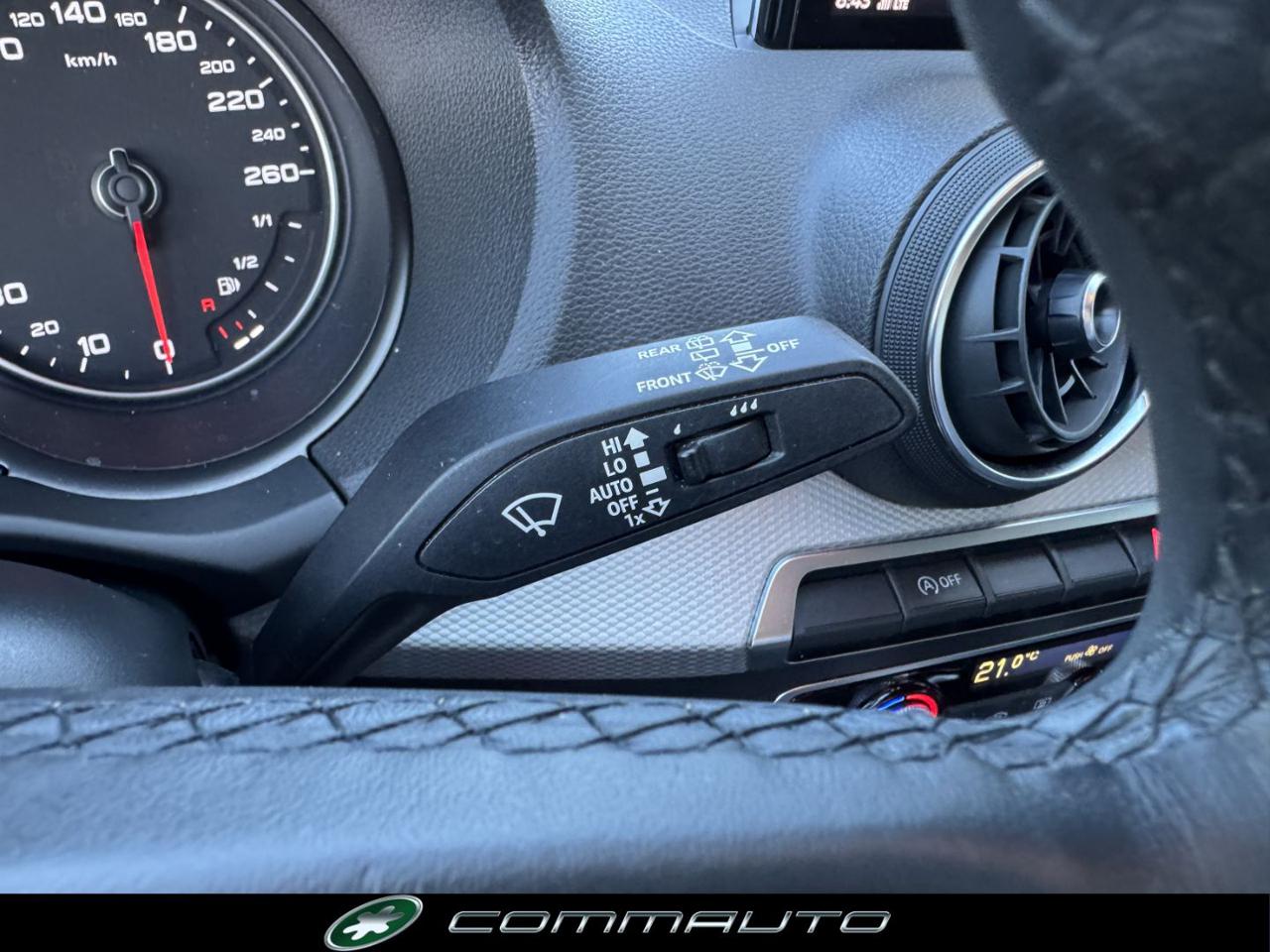 AUDI Q2 30 TDI S tronic Business - 20