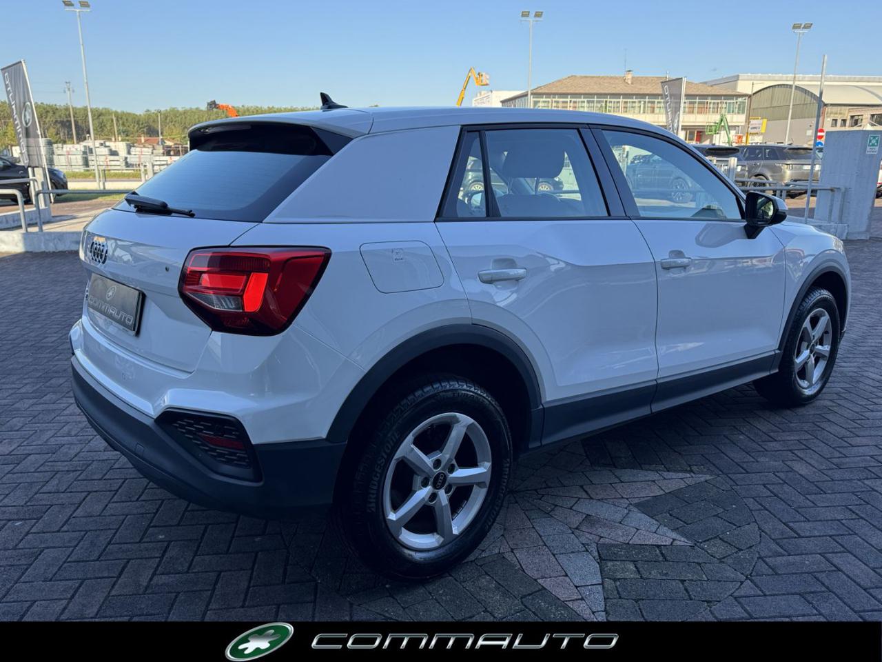 AUDI Q2 30 TDI S tronic Business - 5