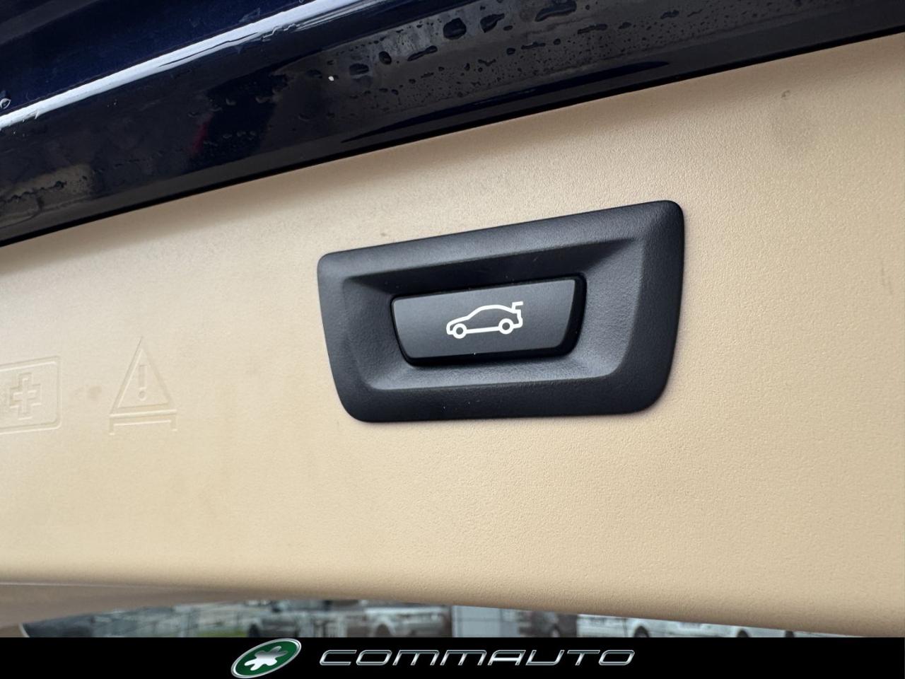 BMW 520 d xDrive Business PELLE+PORTELLONE ELETTRICO - 31