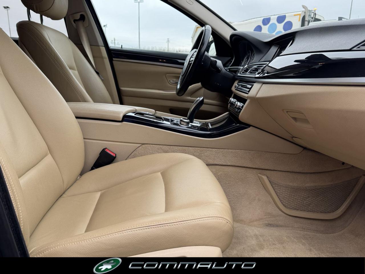BMW 520 d xDrive Business PELLE+PORTELLONE ELETTRICO - 28