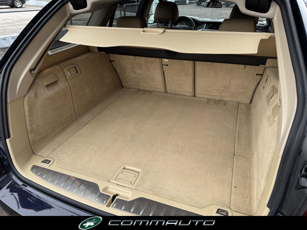BMW 520 d xDrive Business PELLE+PORTELLONE ELETTRICO - 30
