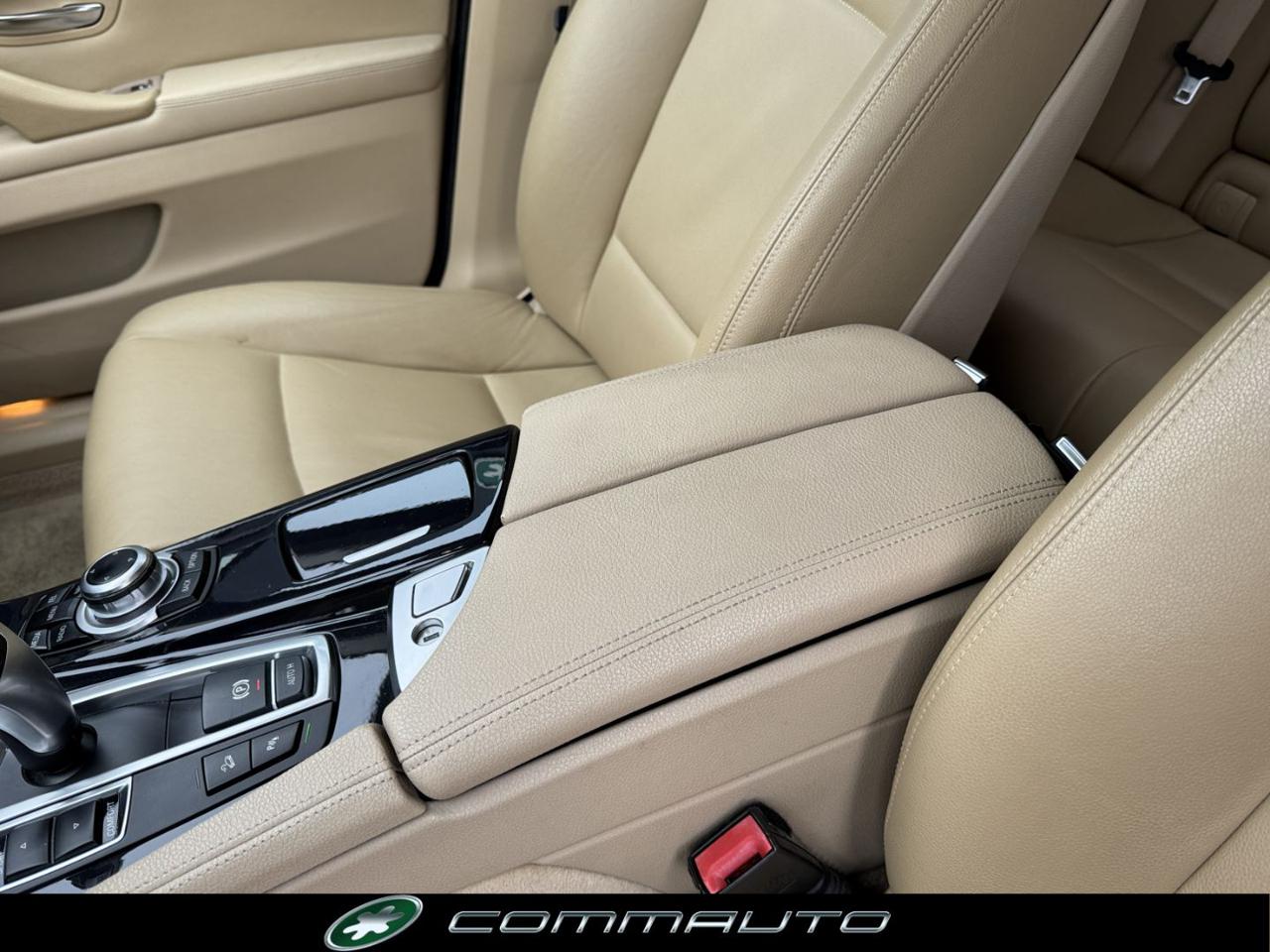 BMW 520 d xDrive Business PELLE+PORTELLONE ELETTRICO - 26