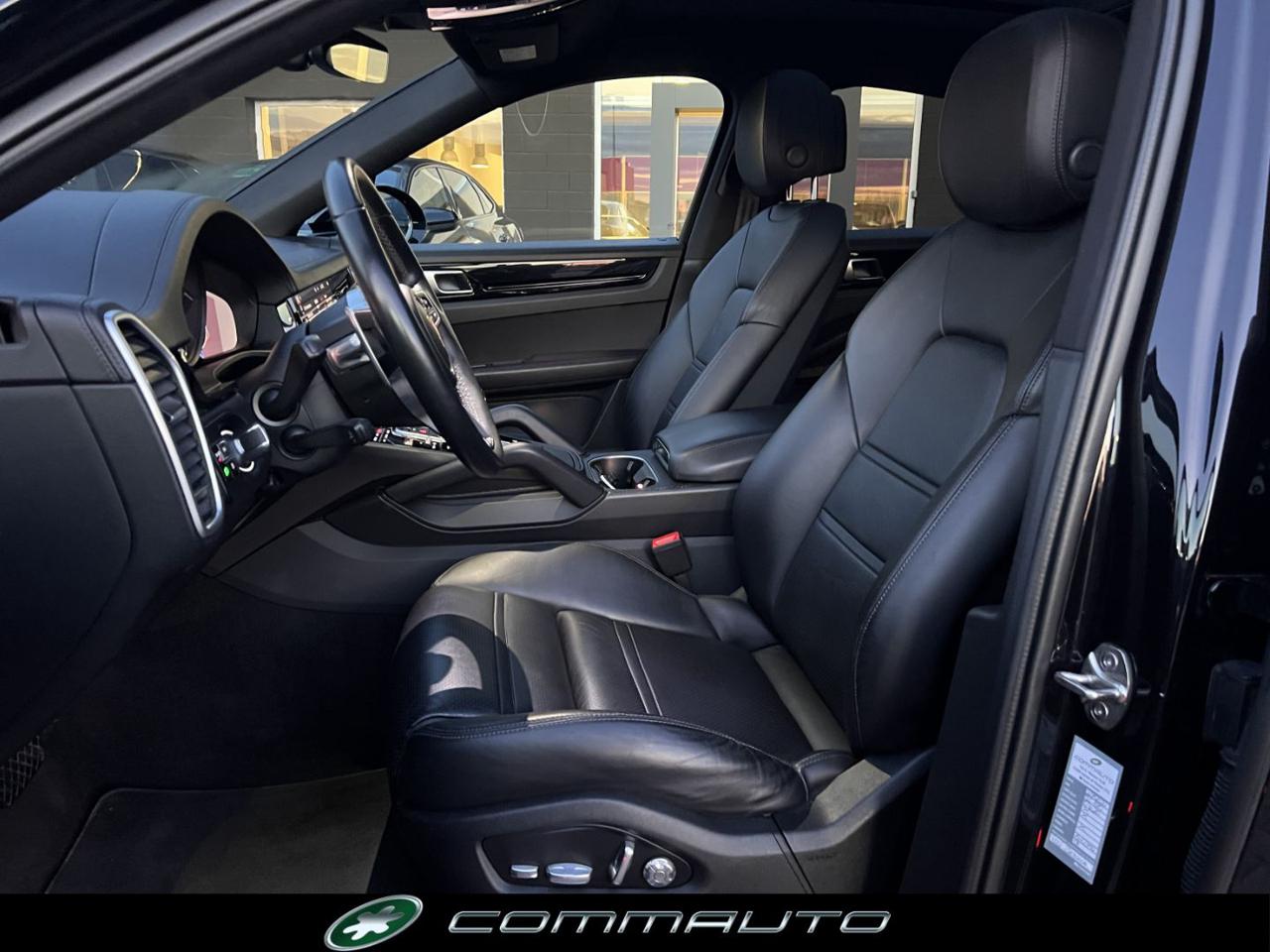 PORSCHE Cayenne Coupé 3.0 V6 E-Hybrid - 8