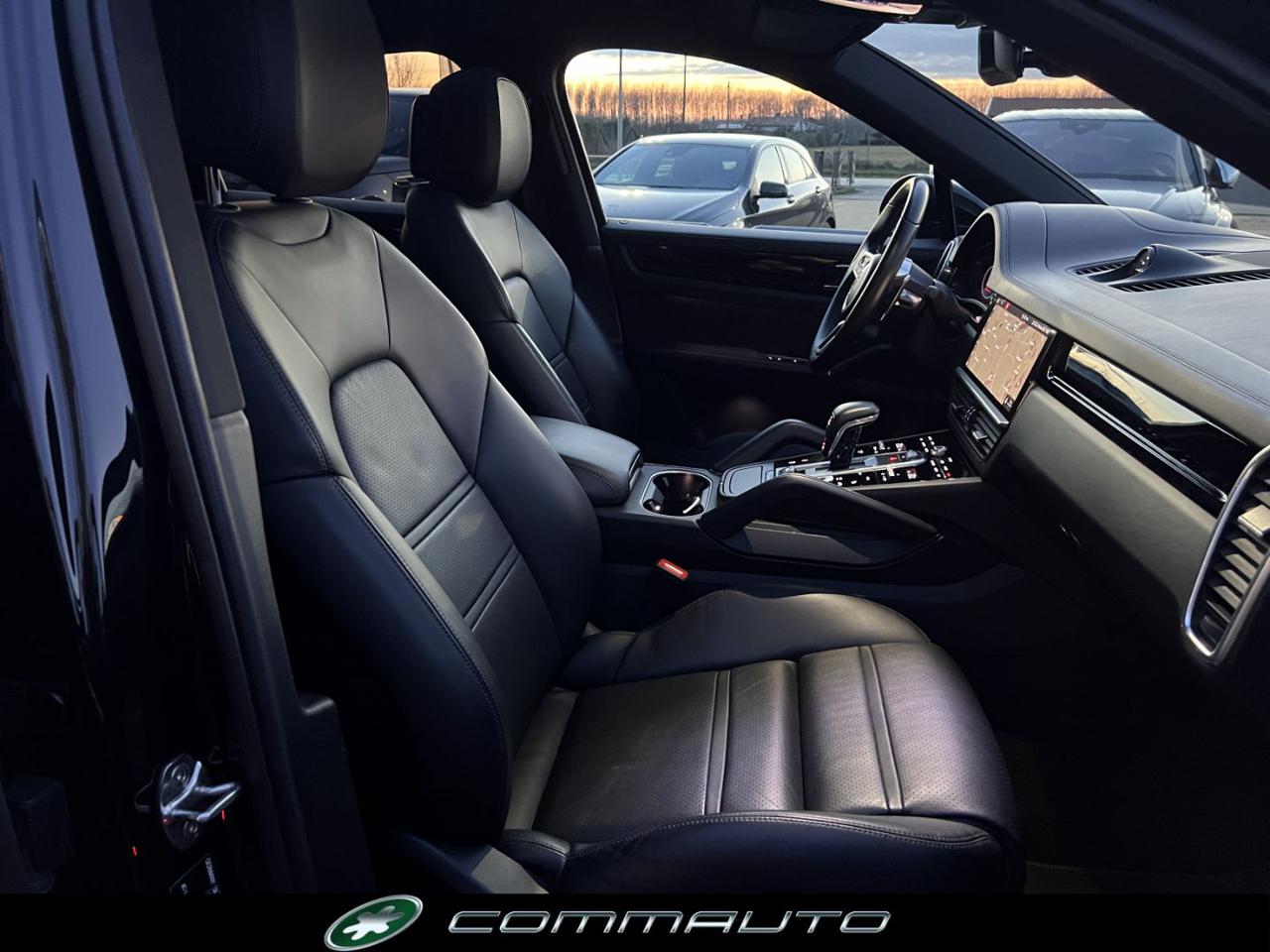 PORSCHE Cayenne Coupé 3.0 V6 E-Hybrid - 24