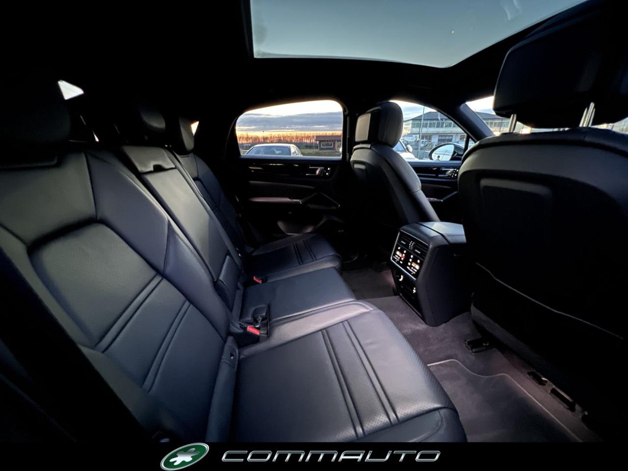 PORSCHE Cayenne Coupé 3.0 V6 E-Hybrid - 22