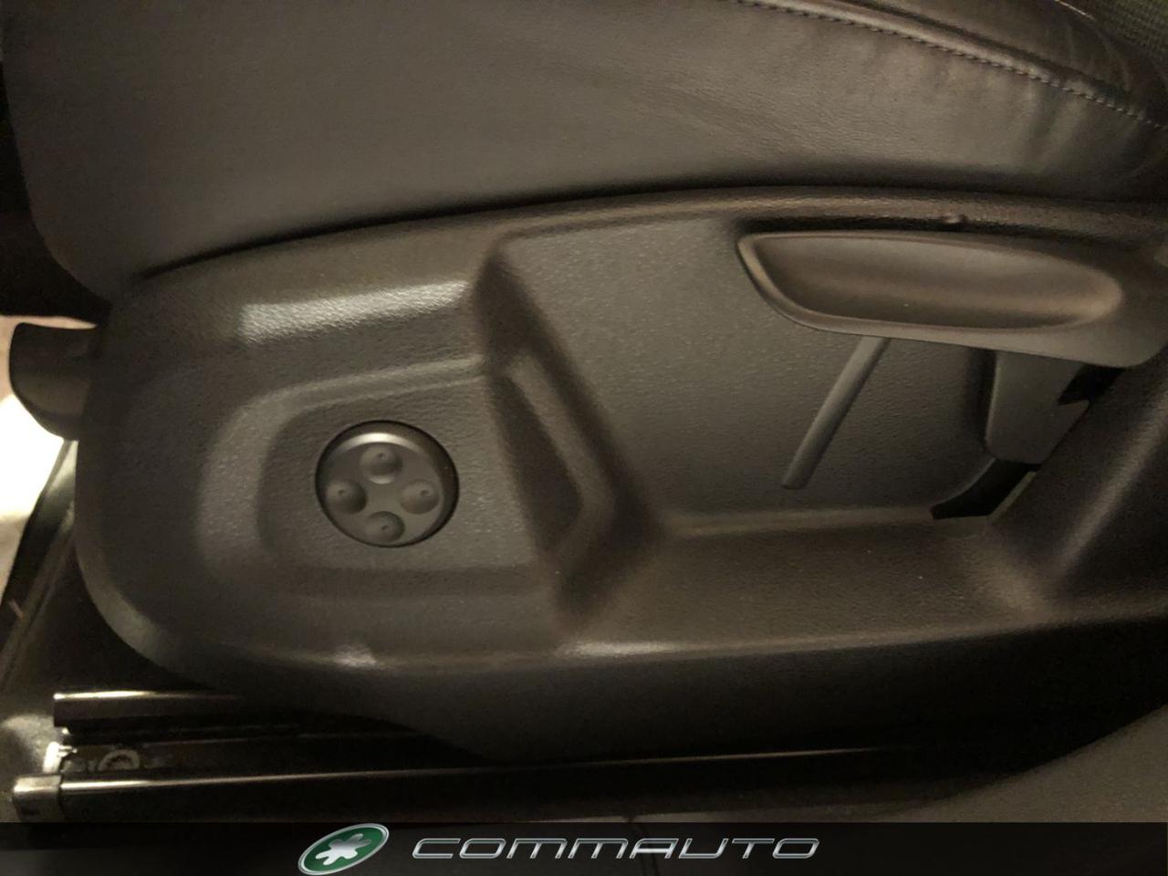 AUDI Q3 2.0 TDI 184 CV quattro S tronic Sport s-line - 6