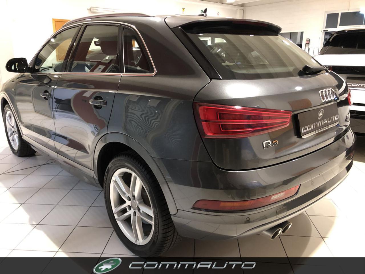 AUDI Q3 2.0 TDI 184 CV quattro S tronic Sport s-line - 4