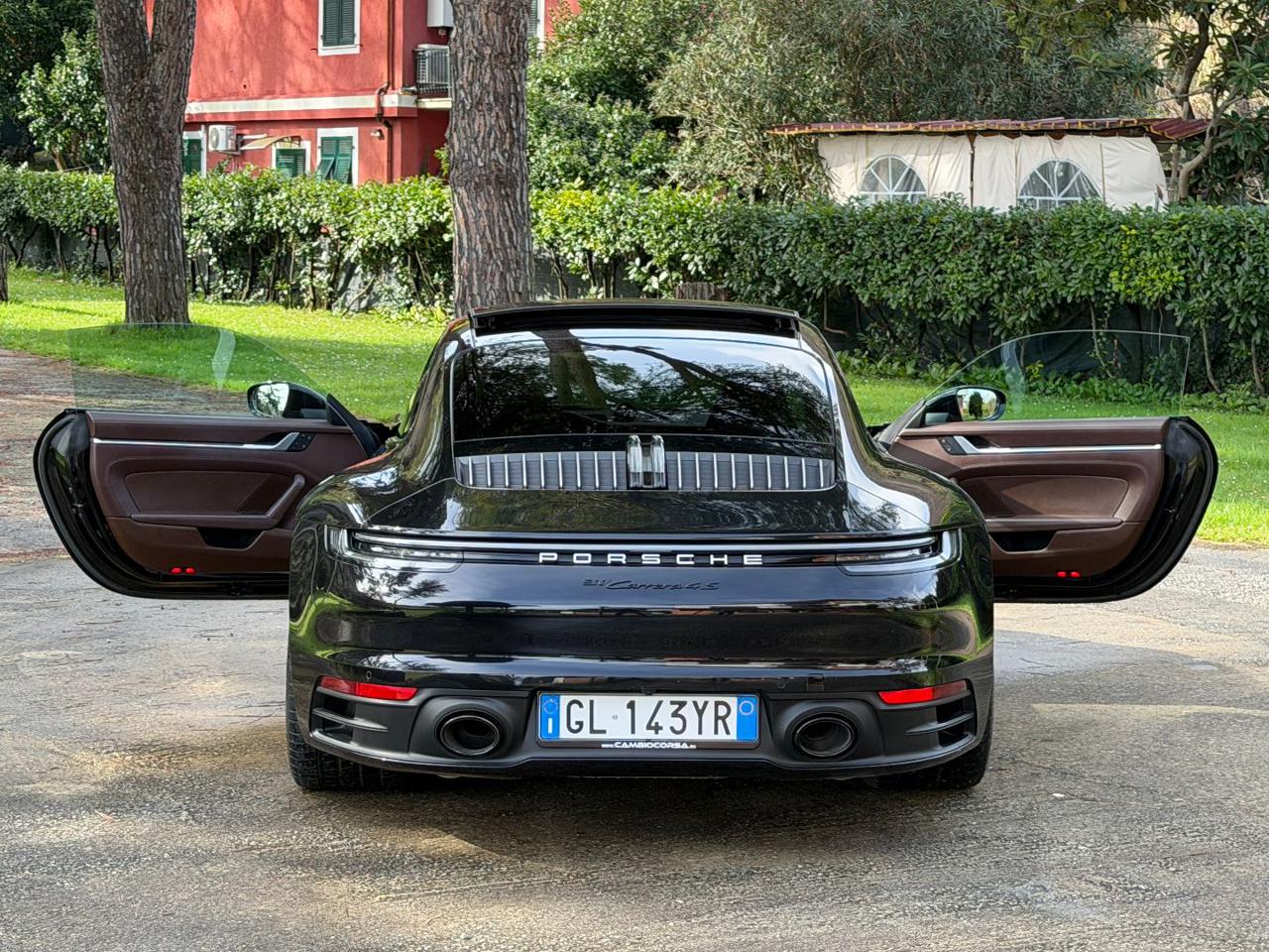 PORSCHE 911 Carrera 4S - 8