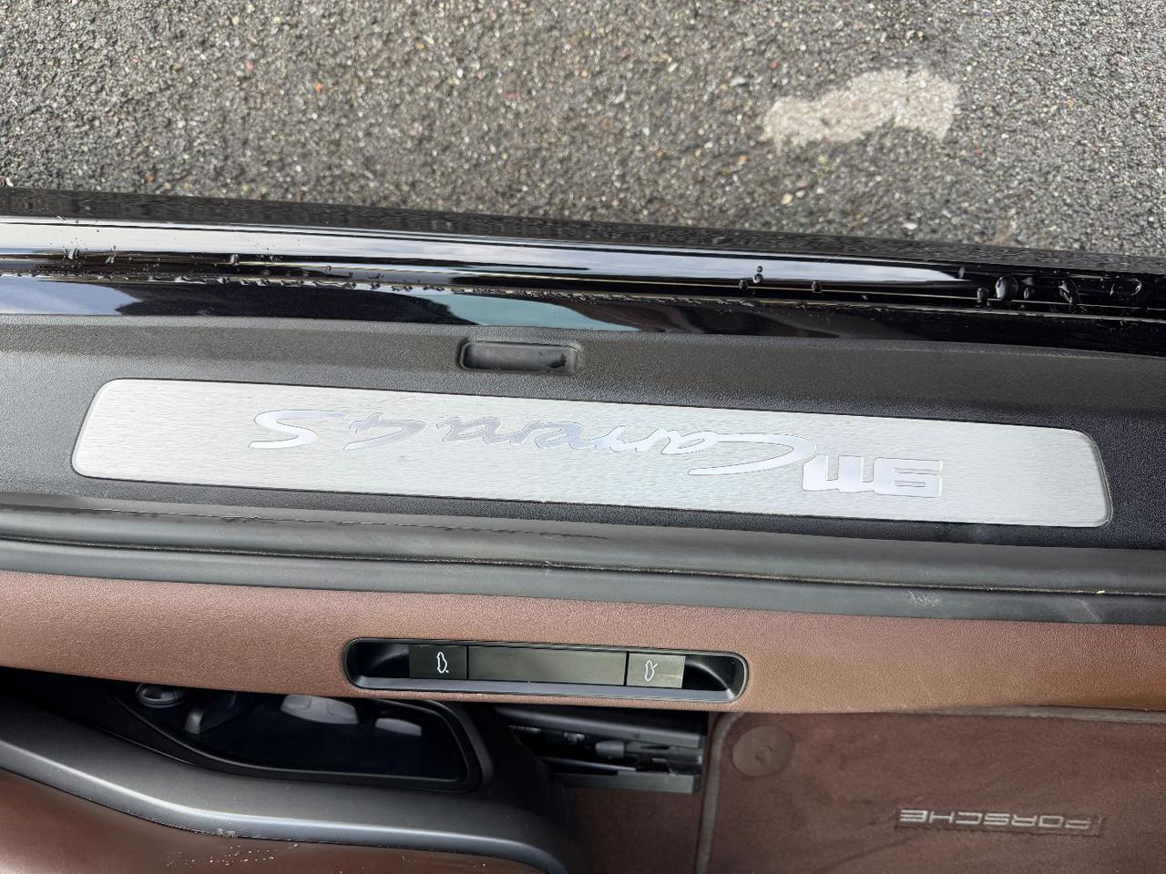 PORSCHE 911 Carrera 4S - 23