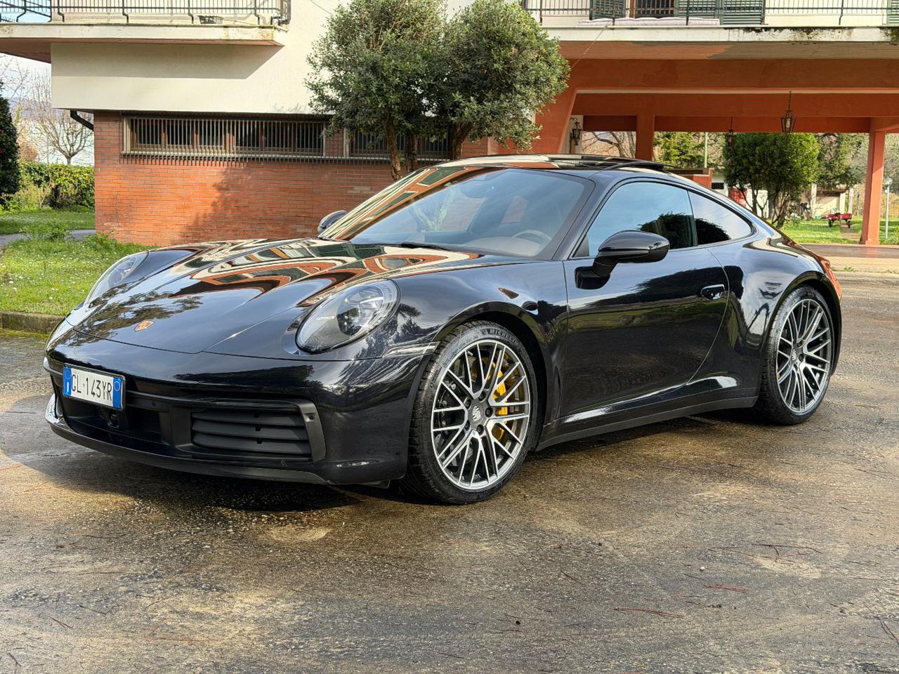 PORSCHE 911 Carrera 4S - 10