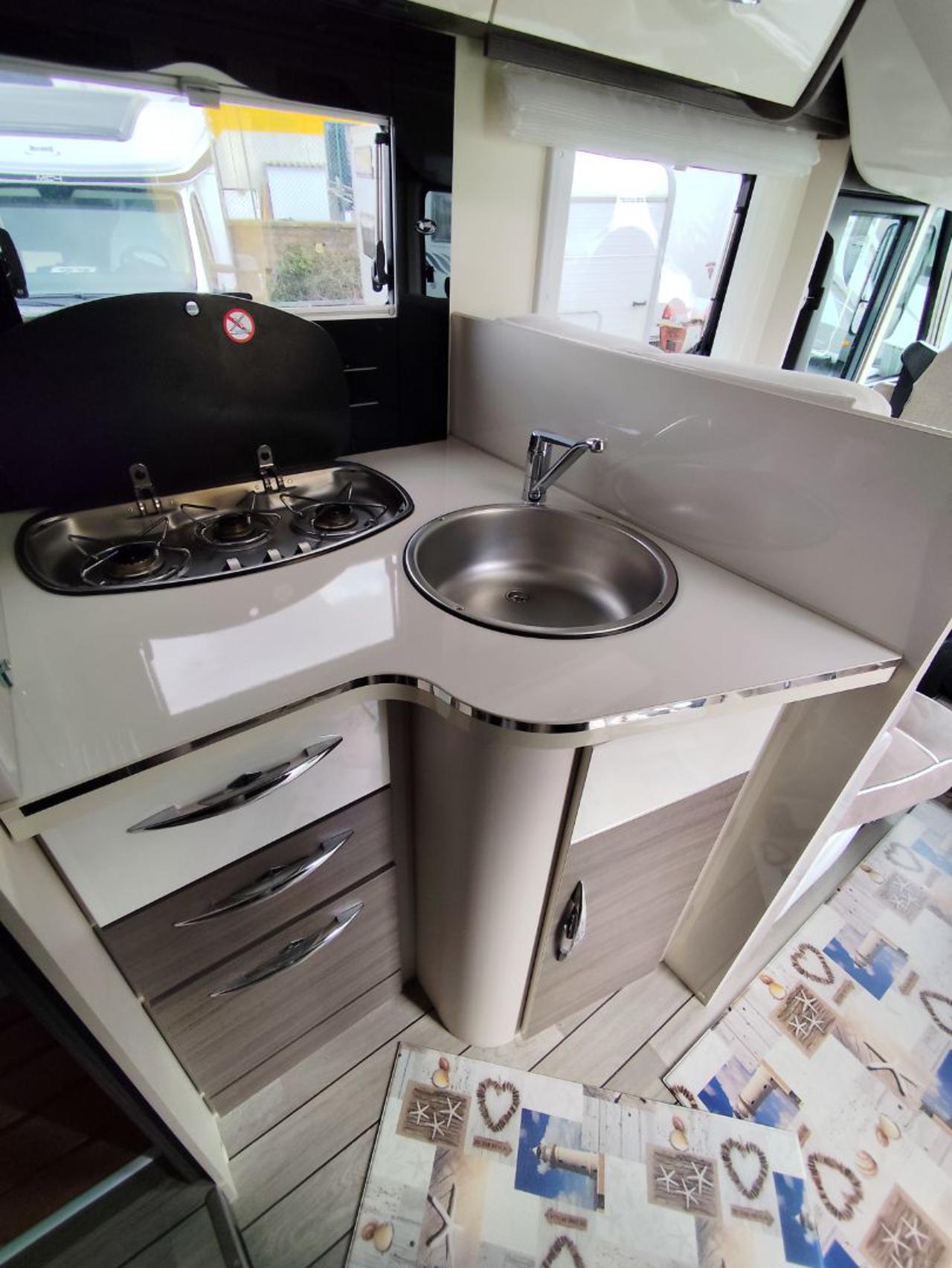 MCLOUIS NEVIS 879 - 13