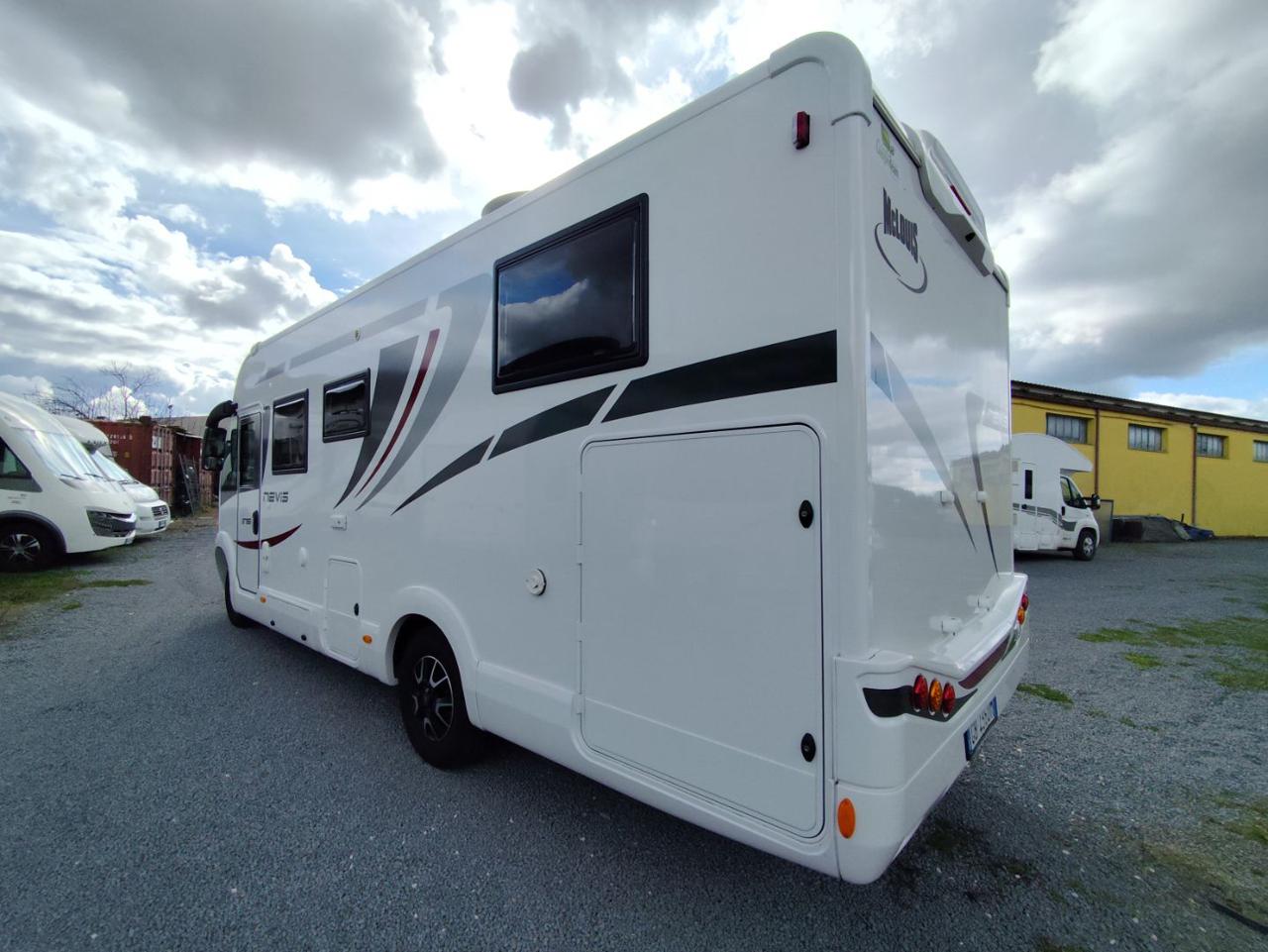 MCLOUIS NEVIS 879 - 4