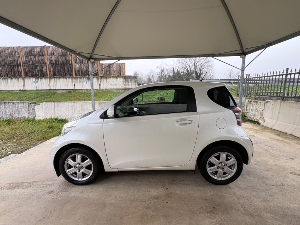 TOYOTA iQ 1.0 CVT Lounge AUTOMATICA OK NEOPATENTATI - 8