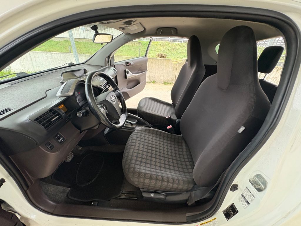 TOYOTA iQ 1.0 CVT Lounge AUTOMATICA OK NEOPATENTATI - 17