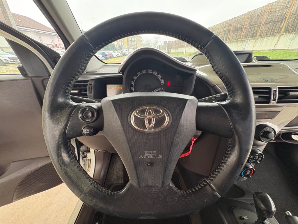 TOYOTA iQ 1.0 CVT Lounge AUTOMATICA OK NEOPATENTATI - 9