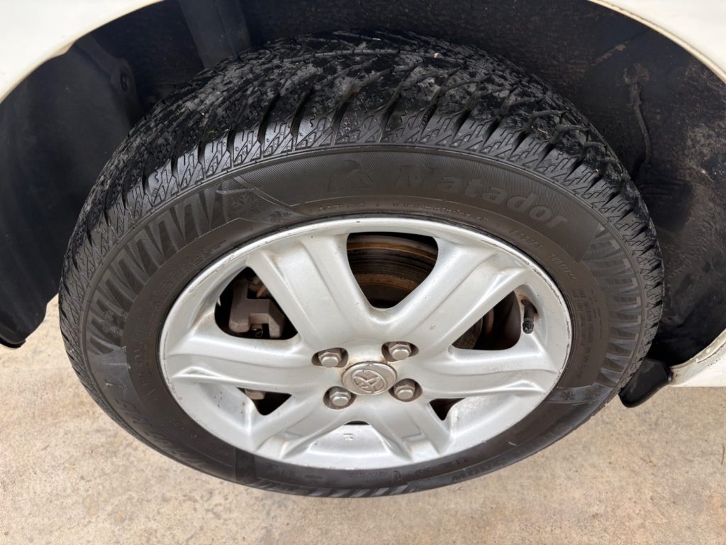 TOYOTA iQ 1.0 CVT Lounge AUTOMATICA OK NEOPATENTATI - 27