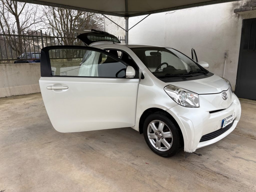 TOYOTA iQ 1.0 CVT Lounge AUTOMATICA OK NEOPATENTATI - 34