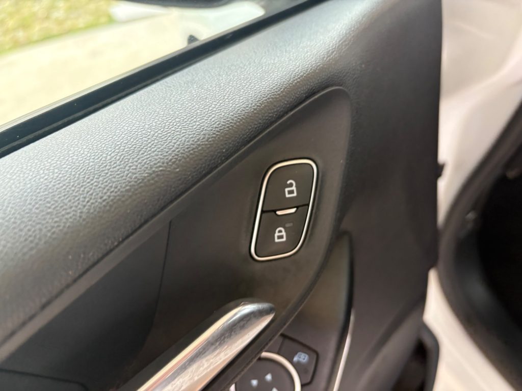 FORD Fiesta 1.0 Ecoboost 100 CV 3 porte ST-Line OK NEOPATENTAT - 27