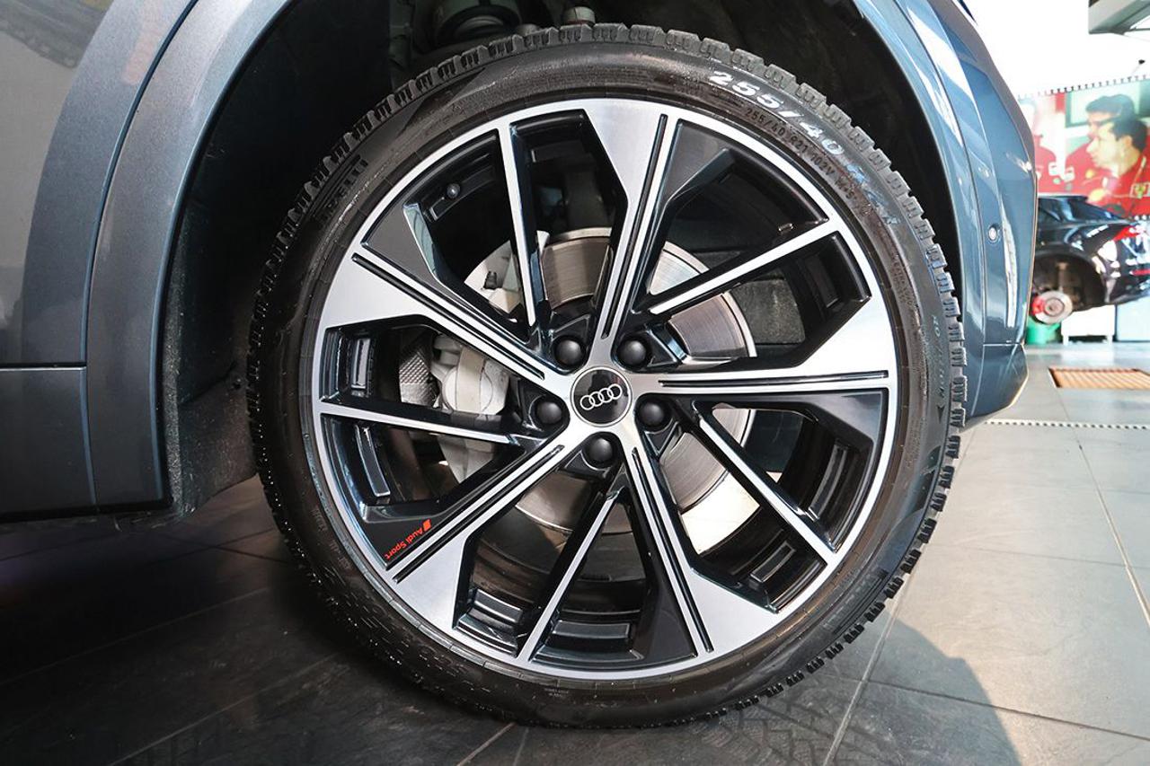 AUDI Q5 40 TDI Quattro S-Tronic S-Line Plus - 6