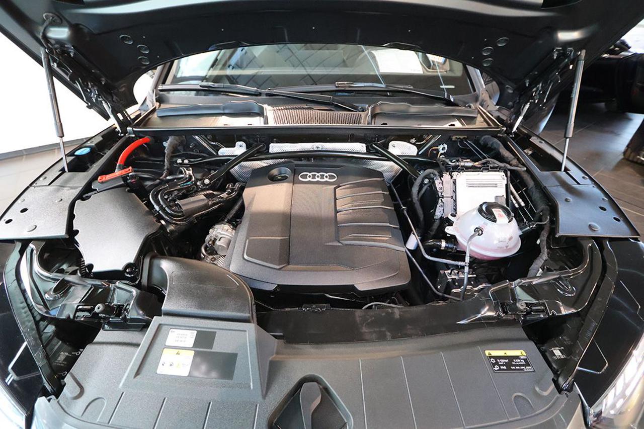 AUDI Q5 40 TDI Quattro S-Tronic S-Line Plus - 12