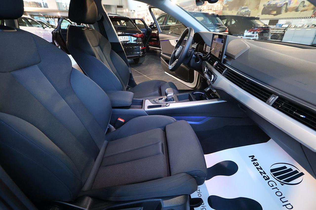 AUDI A4 35 TDI Avant S-Tronic S-Line - 47