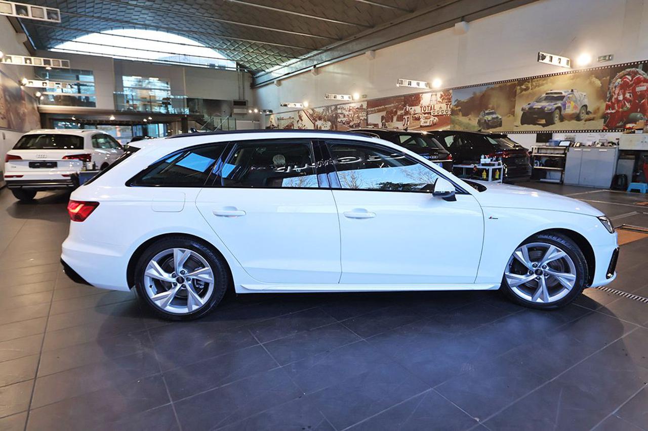 AUDI A4 35 TDI Avant S-Tronic S-Line - 10