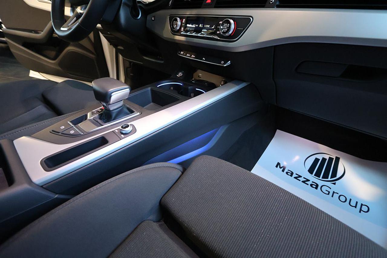 AUDI A4 35 TDI Avant S-Tronic S-Line - 37