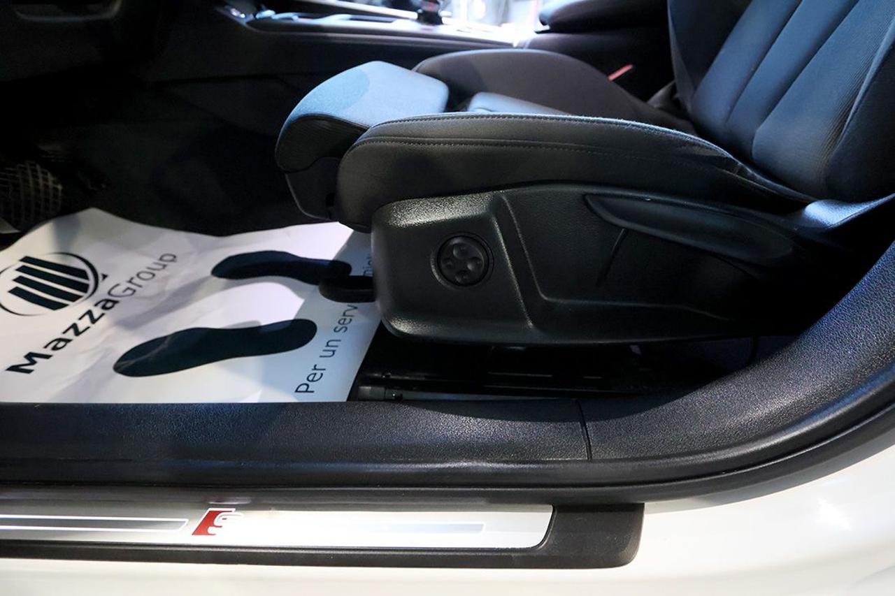 AUDI A4 35 TDI Avant S-Tronic S-Line - 46