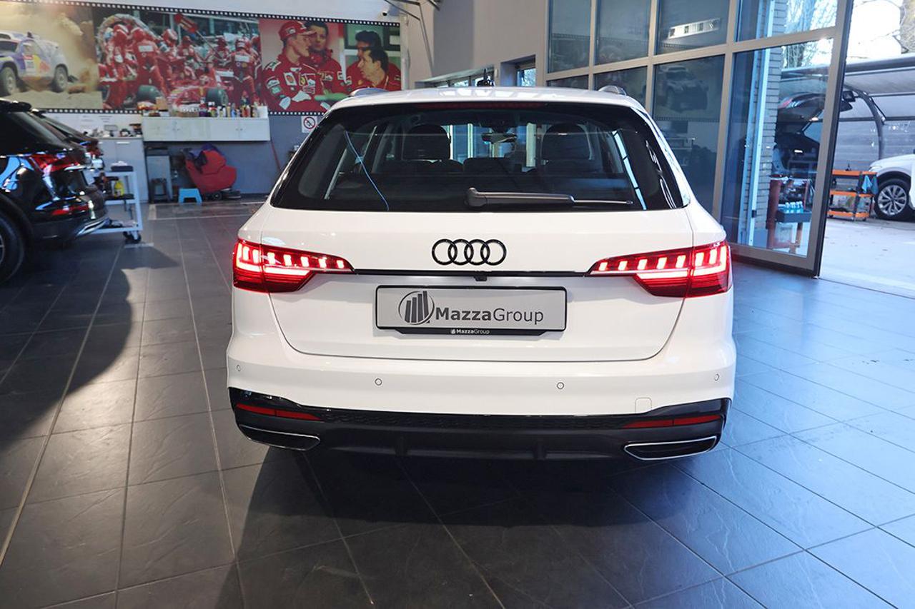 AUDI A4 35 TDI Avant S-Tronic S-Line - 8