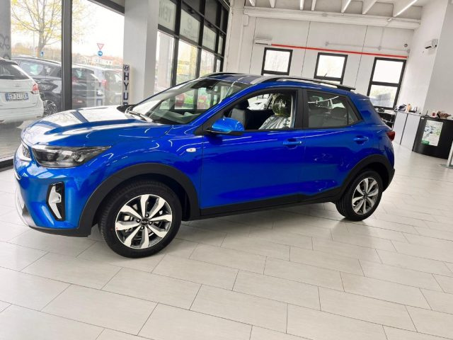 KIA Stonic Blu metallizzato