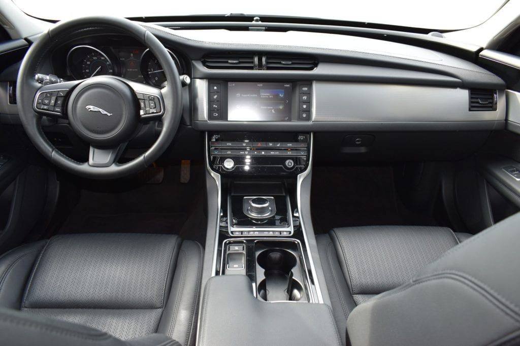 JAGUAR XF 2.0 D 180 CV AWD aut. Prestige - 10