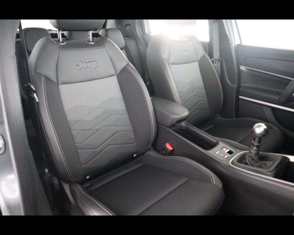 JEEP Avenger -  LIMITED 1.2 100cv FWD - 17