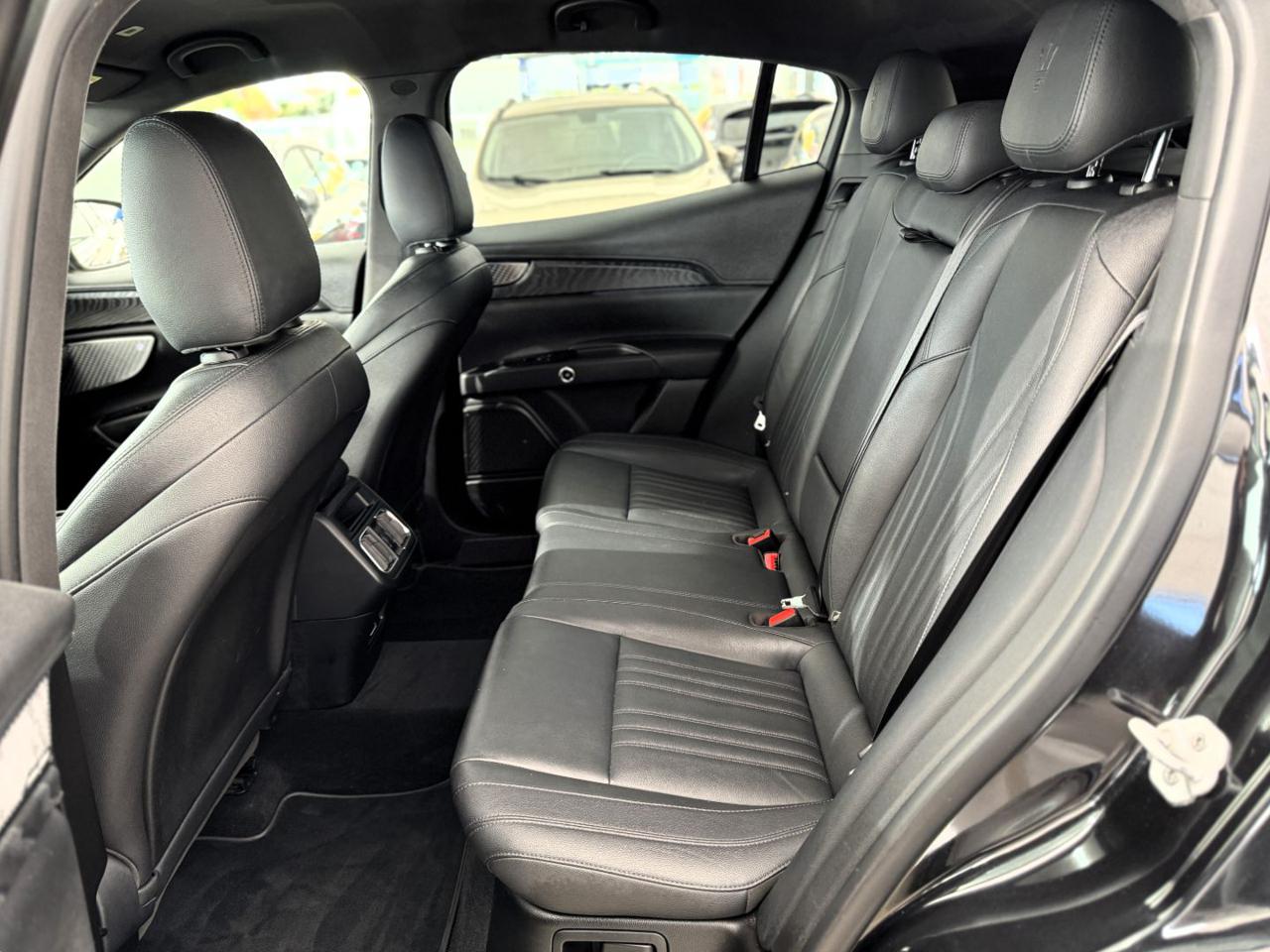 MASERATI Grecale 2.0 MHEV 300cv GT - 18