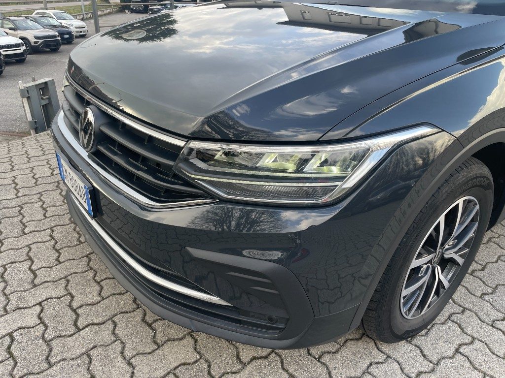 VOLKSWAGEN Tiguan 1.5 TSI 150 CV DSG ACT Life+LUCI AMBIENT - 3