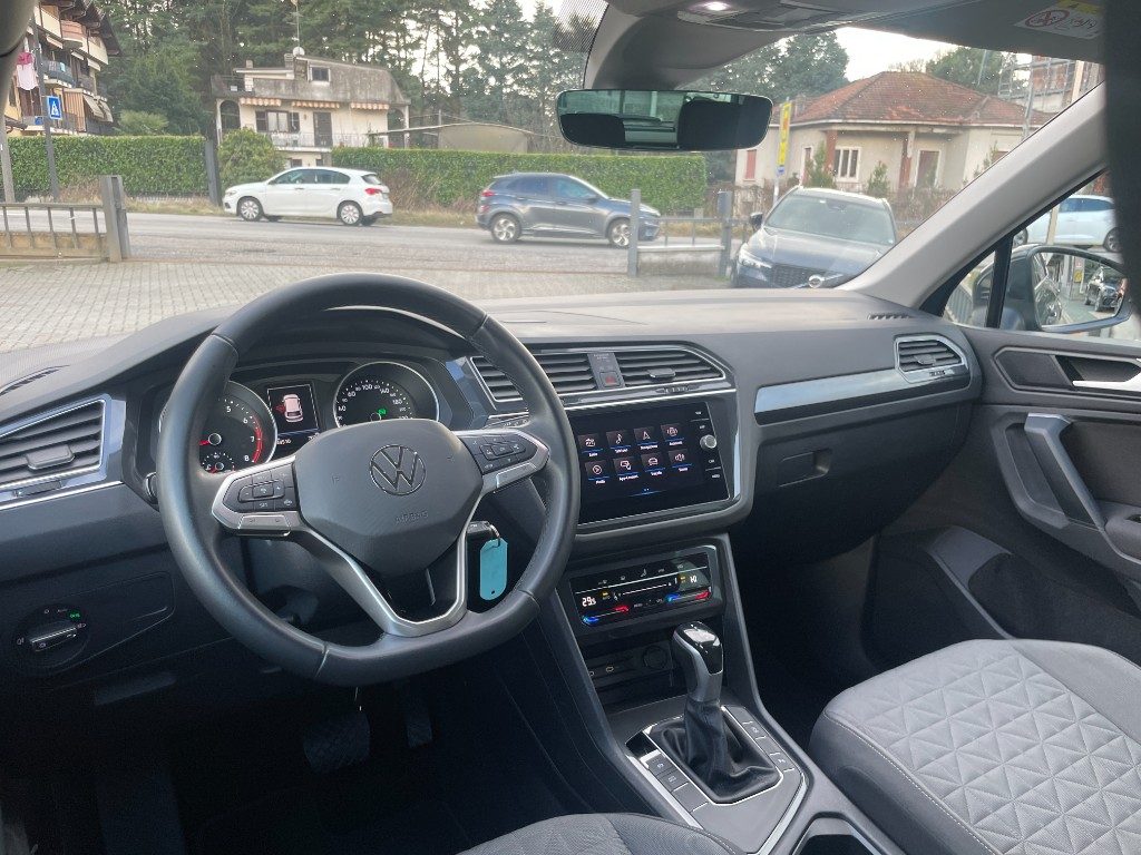 VOLKSWAGEN Tiguan 1.5 TSI 150 CV DSG ACT Life+LUCI AMBIENT - 15