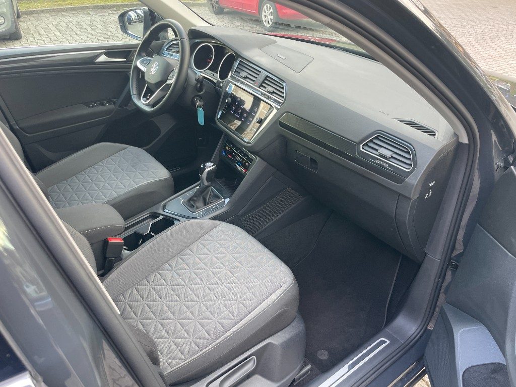 VOLKSWAGEN Tiguan 1.5 TSI 150 CV DSG ACT Life+LUCI AMBIENT - 10